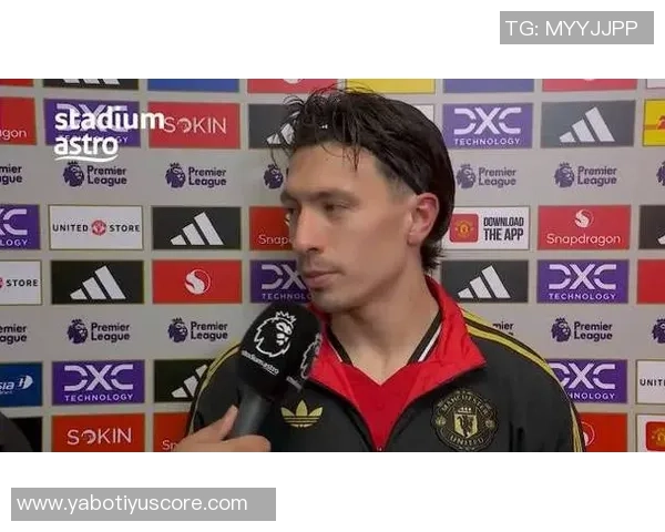 卡里克盛赞赫拉芬贝赫防守纪律性与聪明才智兼备并具备出色传球能力